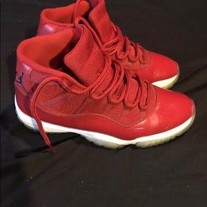 Jordan 11 gym red sz13